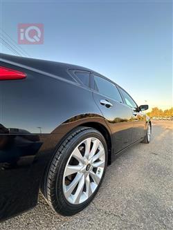 نيسان ألتيما